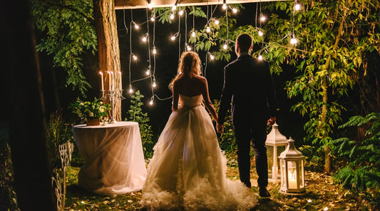 The Hottest Wedding Planning Trends Of 2023: What's in And What's Out - Cheese Wedding Cake Shop