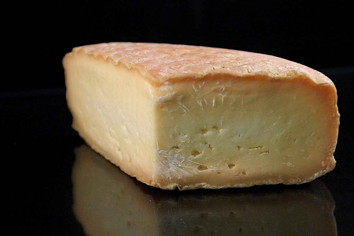 Lara Cheese Wedding Cake